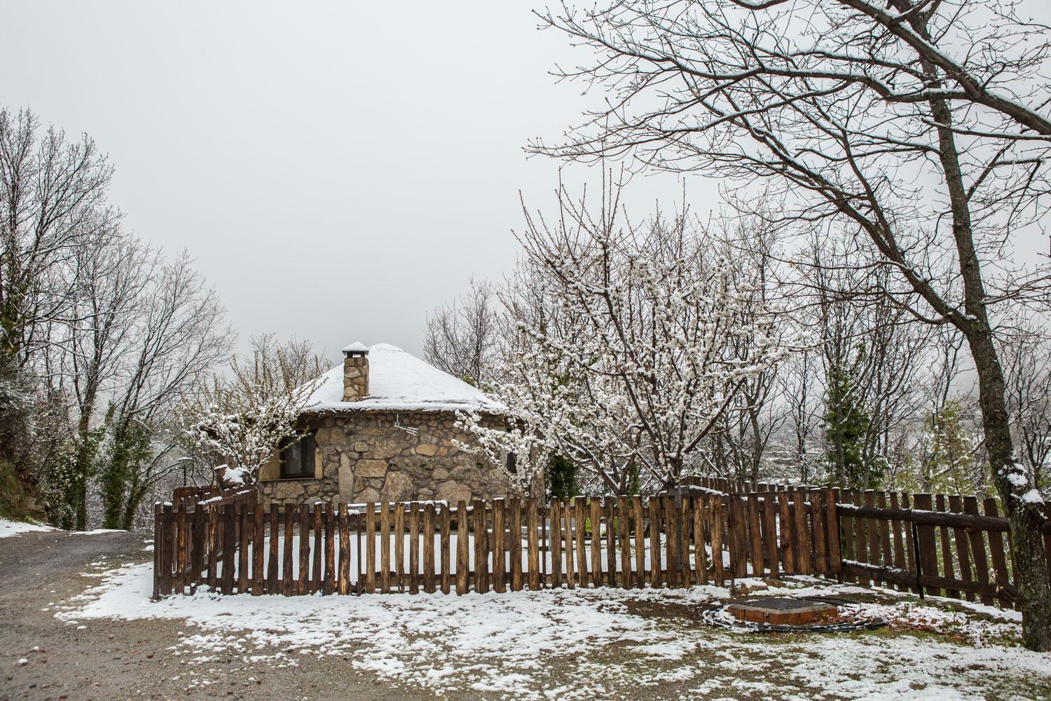 Albergue El Solitario Banos De Montemayor Esterno foto