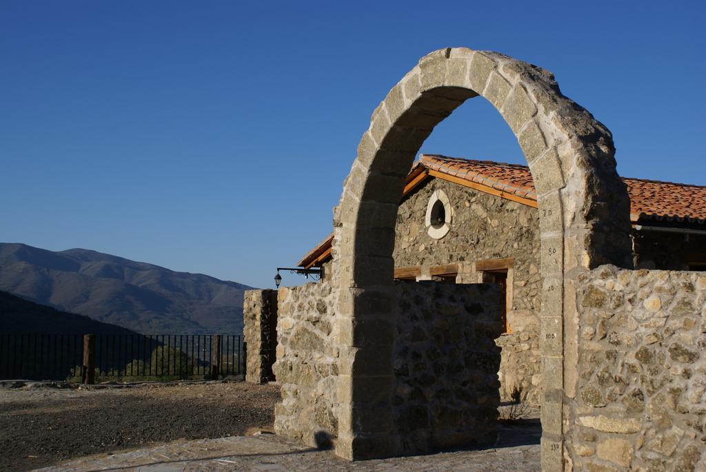 Albergue El Solitario Banos De Montemayor Esterno foto
